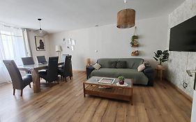 Maisondeville_Le_Cent_Un