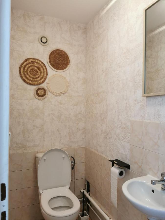 Maisondeville_Le_Cent_Un Angoulême Extérieur photo