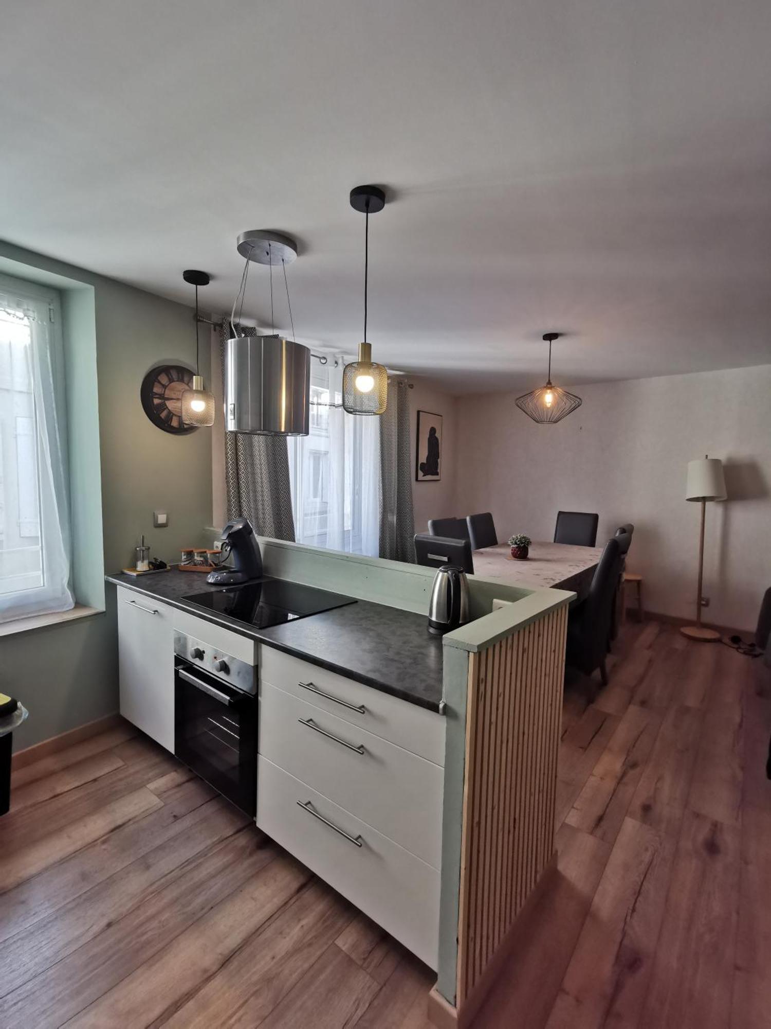 Maisondeville_Le_Cent_Un Angoulême Extérieur photo